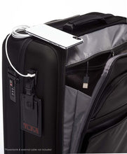 Load image into Gallery viewer, International Slim Super Léger Carry-On