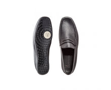 Load image into Gallery viewer, Black deerskin loafer shoes

