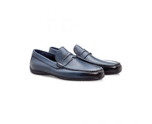 Load image into Gallery viewer, Blue deerskin loafer shoes
