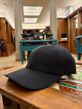 Load image into Gallery viewer, Cashmere Cap - Lago di Como
