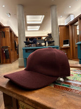Load image into Gallery viewer, Cashmere Cap - Lago di Como
