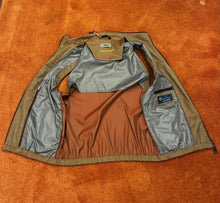 Load image into Gallery viewer, Lago di Como Loro Piana Solaro Storm System Beige VEST
